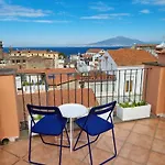 Margiò House Bed & Breakfast 4*